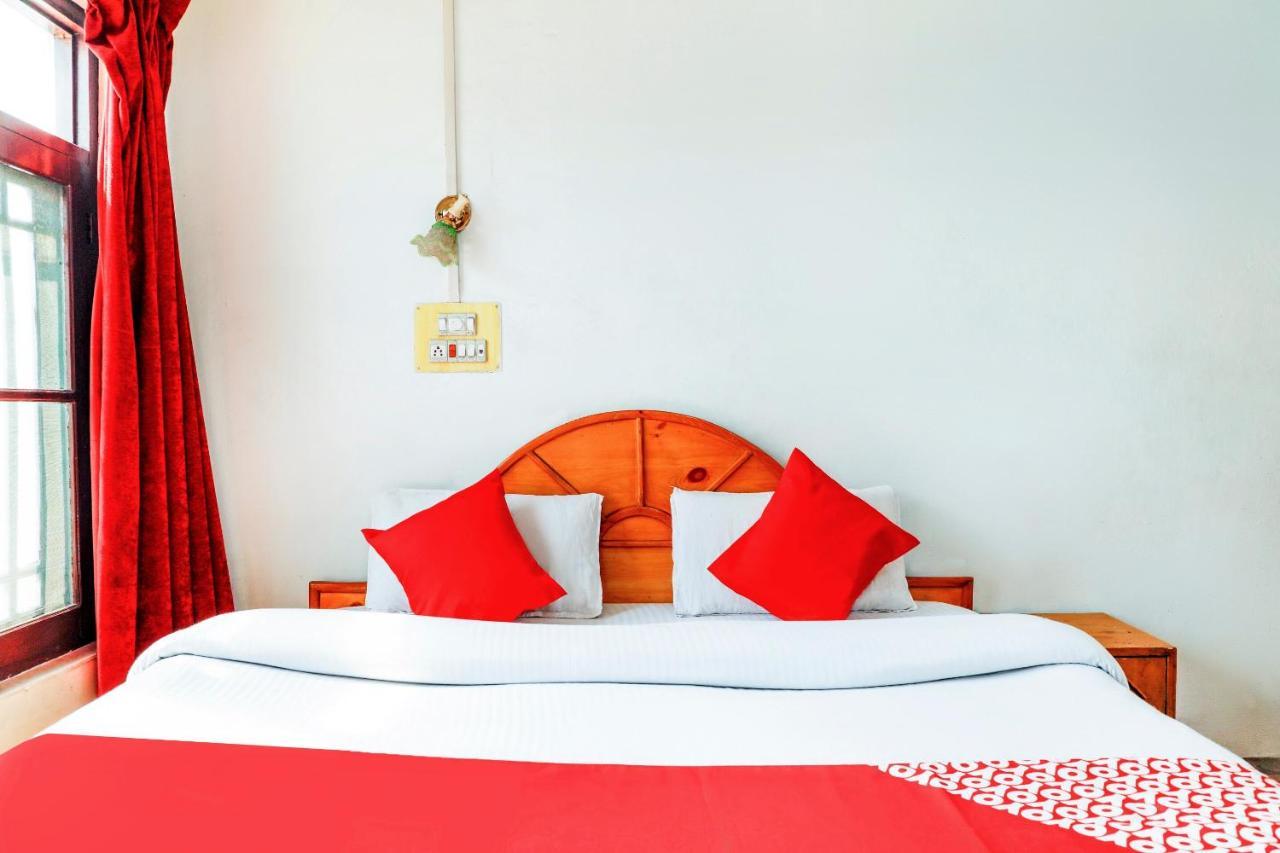 Oyo 72225 Hotel Dilshan Srinagar  Bagian luar foto