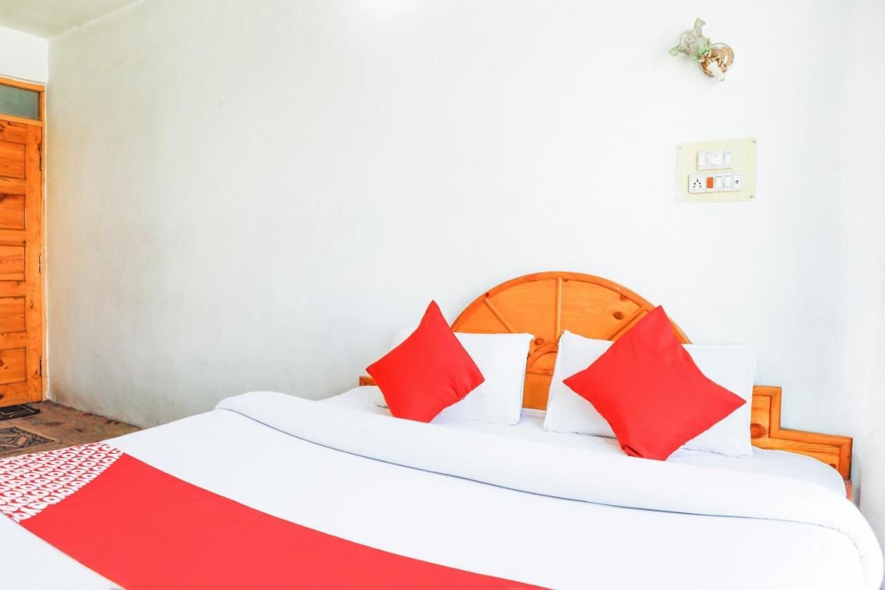 Oyo 72225 Hotel Dilshan Srinagar  Bagian luar foto